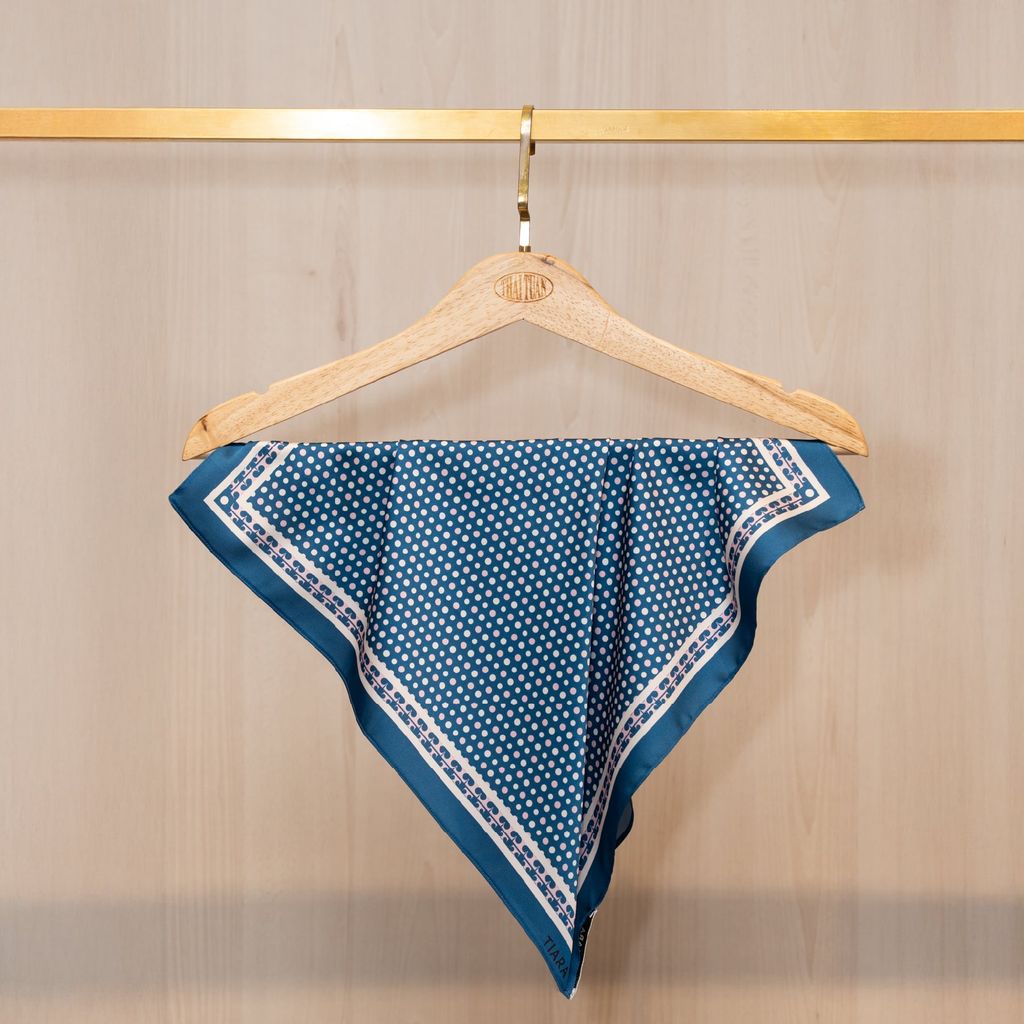  Khăn Choàng Tiara 2S50KA45F01B (45 x 45 cm) 