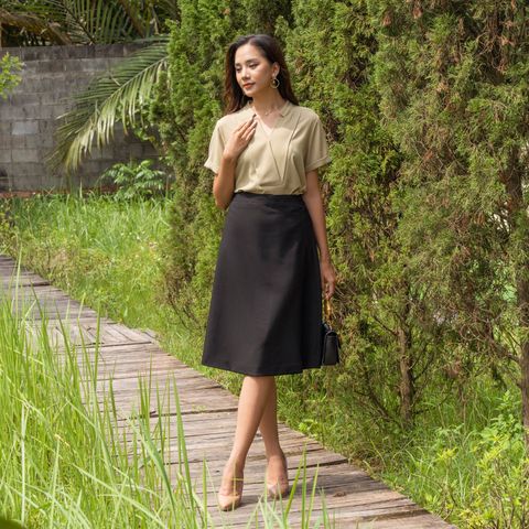  Áo Kiểu Nữ THÁI TUẤN Cổ Cách Tân Màu Cỏ Úa 