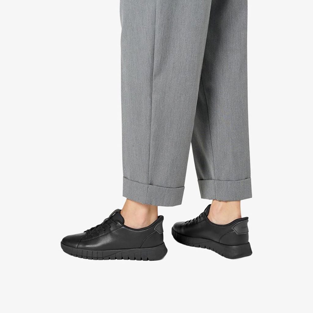  Giày Sneakers Nữ Flextride Plus 