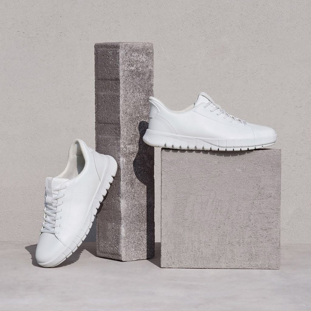  Giày Sneakers Nam Flextride Plus 