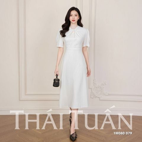 1M080079 Đầm Nữ Gấm Ngọc Tuyết Dáng Chữ A Màu Trắng