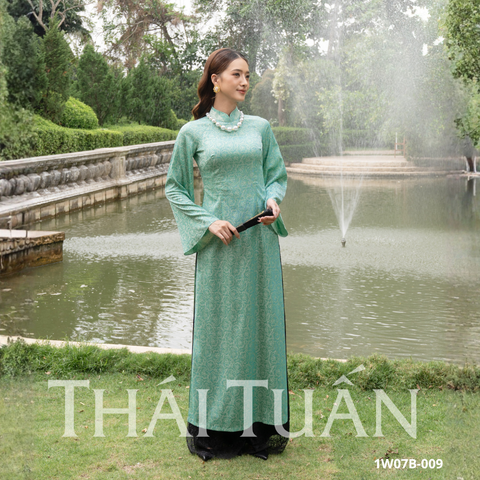 Bộ Áo Dài May Sẵn Chất Liệu Gấm Màu Xanh Lá Sang Trọng 1W07B009
