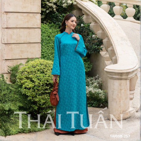 Bộ Áo Dài May Sẵn Chất Liệu Gấm Màu Xanh Sang Trọng 1W09B257