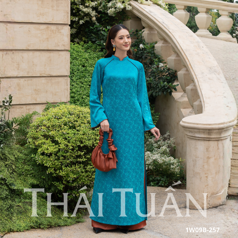Bộ Áo Dài May Sẵn Chất Liệu Gấm Màu Xanh Sang Trọng 1W09B257