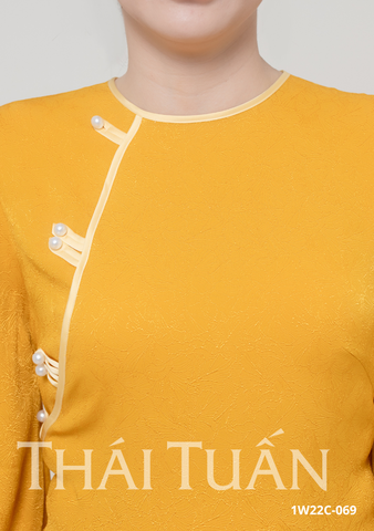 Áo Dài May Sẵn Nữ Tay Lỡ Nút Ngọc Trai Chất Liệu Gấm Màu Úa Sang Trọng 1W22C069