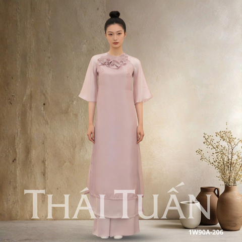 Áo Dài May Sẵn Cao Cấp Chất Liệu Voan Mềm Mại Màu Hồng 1W90A206