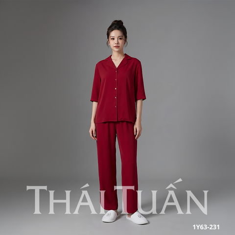 Bộ Dài Nữ Mặc Nhà Trơn Thêu Màu Đỏ 1Y63231