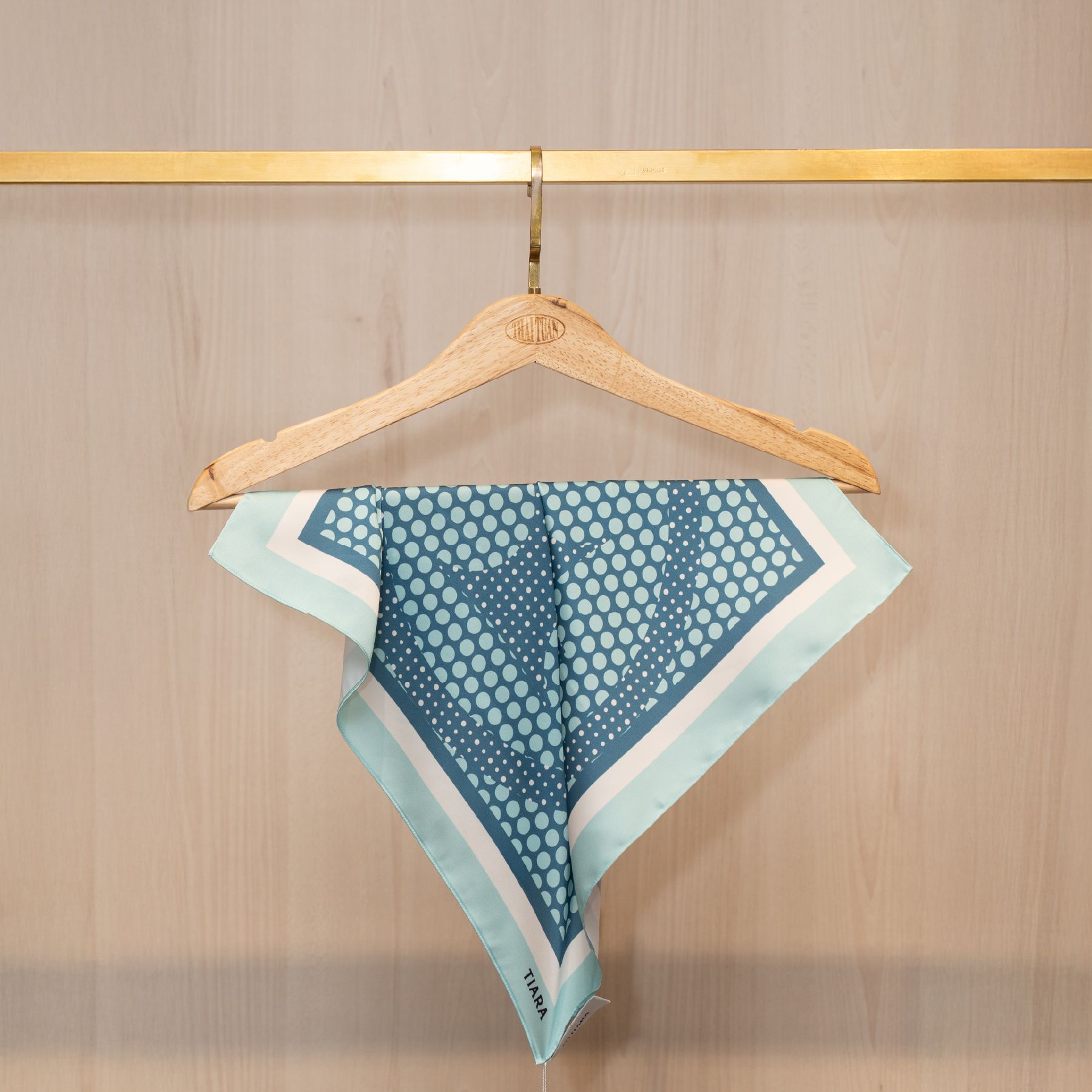 Khăn Choàng Vuông Cao Cấp 1 Lớp 45x45cm 2S49KA4F01B