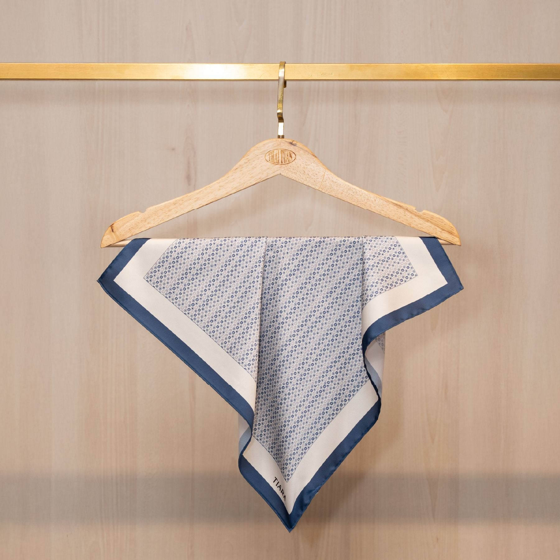 Khăn Choàng Vuông Cao Cấp 1 Lớp 45x45cm 2S51KA4F01B