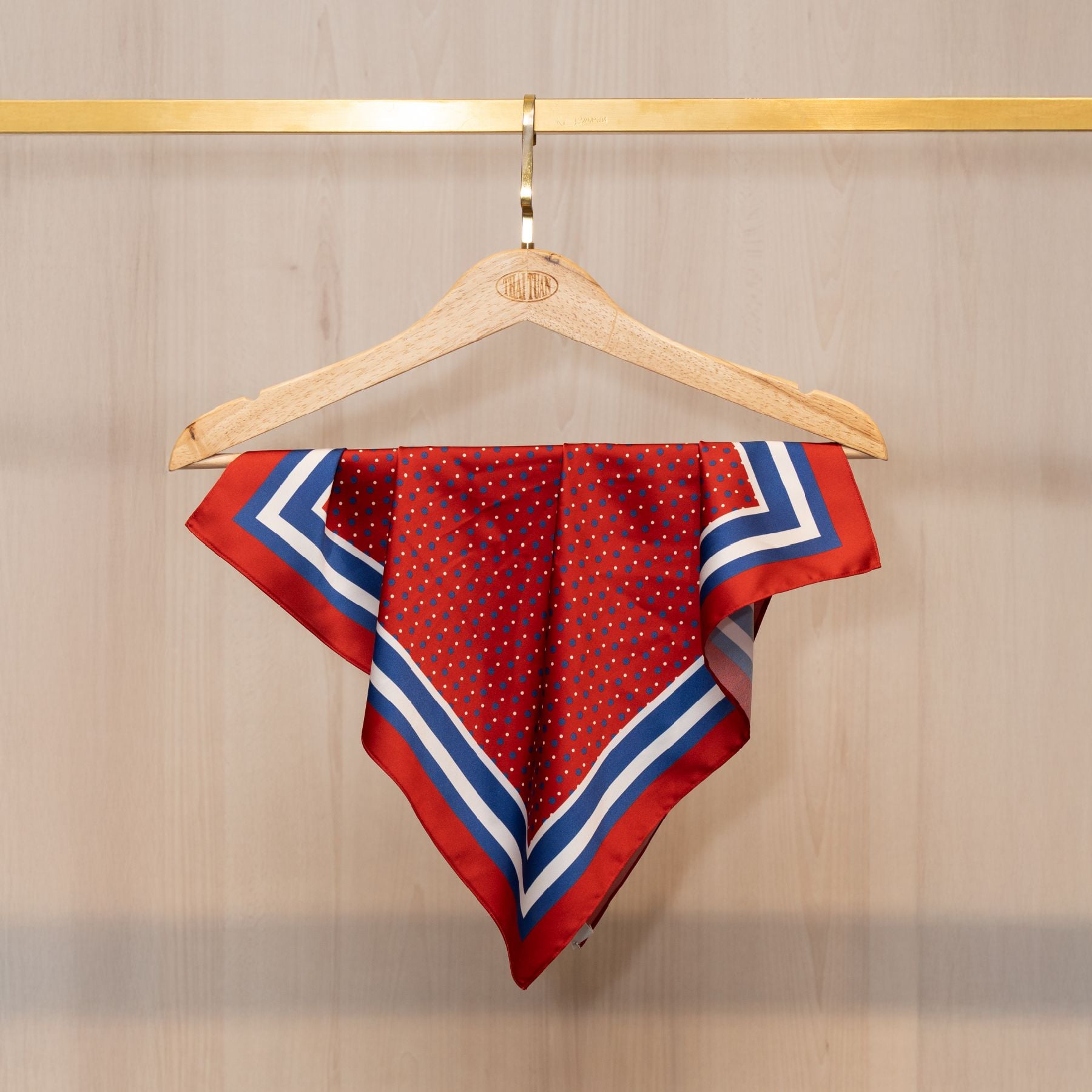 2S55KA4F01B Khăn Choàng Vuông Cao Cấp 1 Lớp 45x45 cm