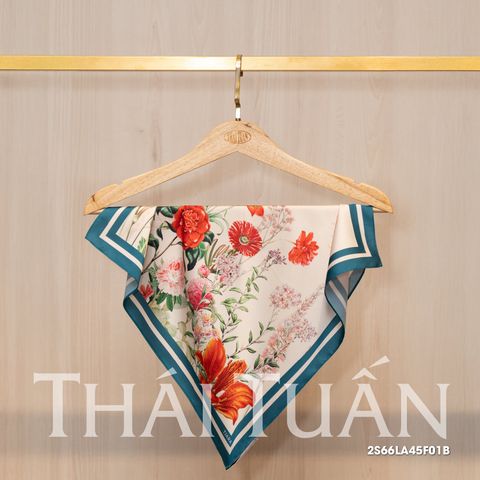 2S66LA45F01B Khăn Choàng Vuông Cao Cấp 1 Lớp 45x45 cm