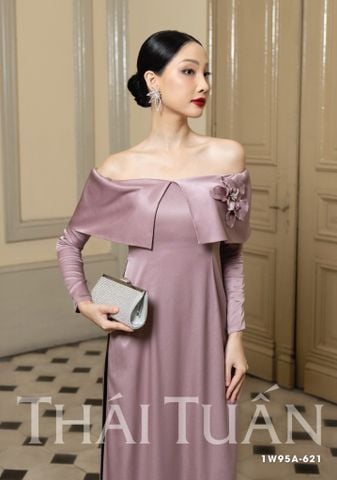 1W95A621 Bộ Áo Dài May Sẵn Trơn Cách Điệu