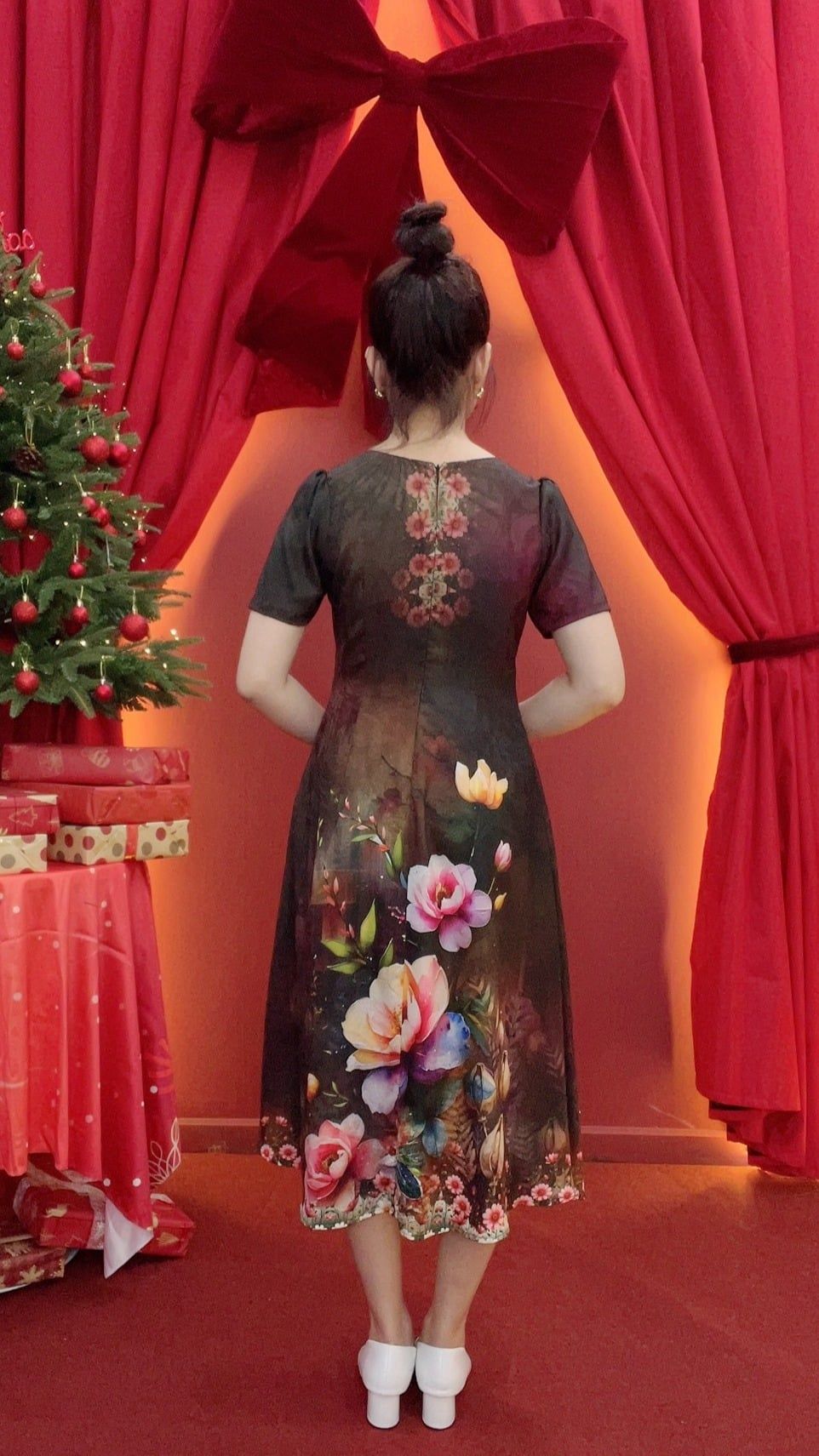 Đầm suông xòe - Cổ tròn tay ngắn - CV -Nâu đen hoa - TTV2018