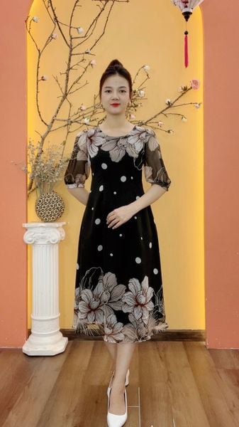 Đầm suông xòe - Cổ tròn tay lỡ - CT - Đen chấm bi hoa - TTV1983
