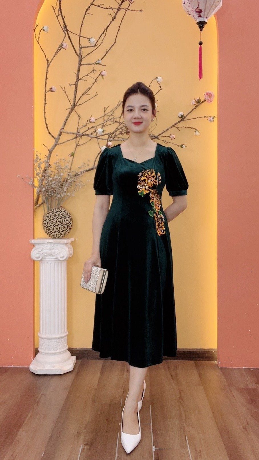 Đầm suông xòe - Cổ vuông tim tay ngắn thêu hoa - CT- Xanh - TTV2005