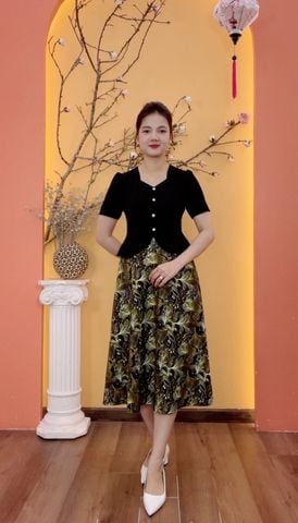 Đầm xòe - Cổ lục giác kết nút tay ngắn - CV - Đen họa tiết - TTV2013