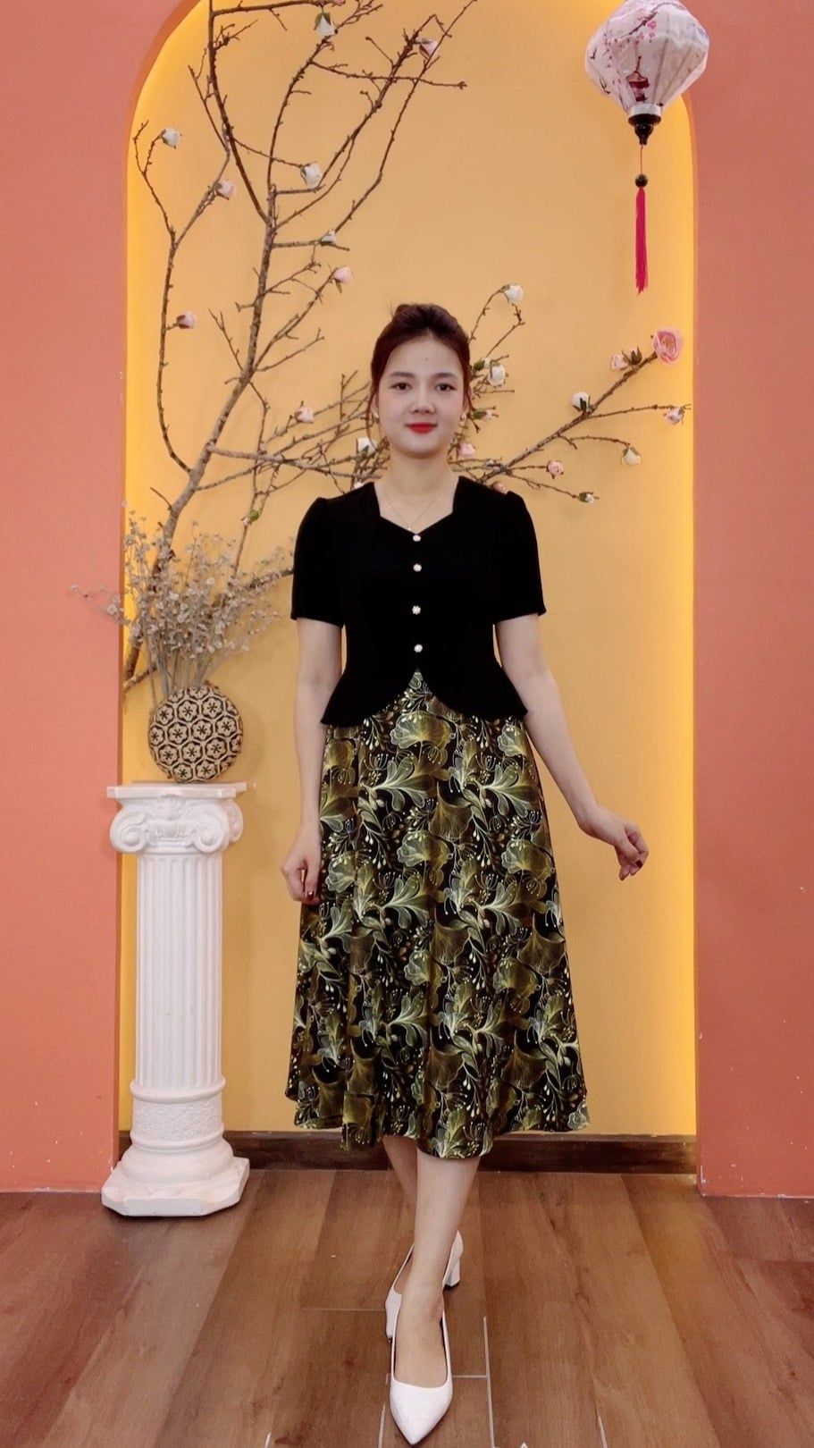 Đầm xòe - Cổ lục giác kết nút tay ngắn - CV - Đen họa tiết - TTV2013