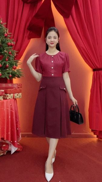 Đầm form A - Cổ tròn xếp ly tay ngắn - CV - Đỏ  - TTV2017