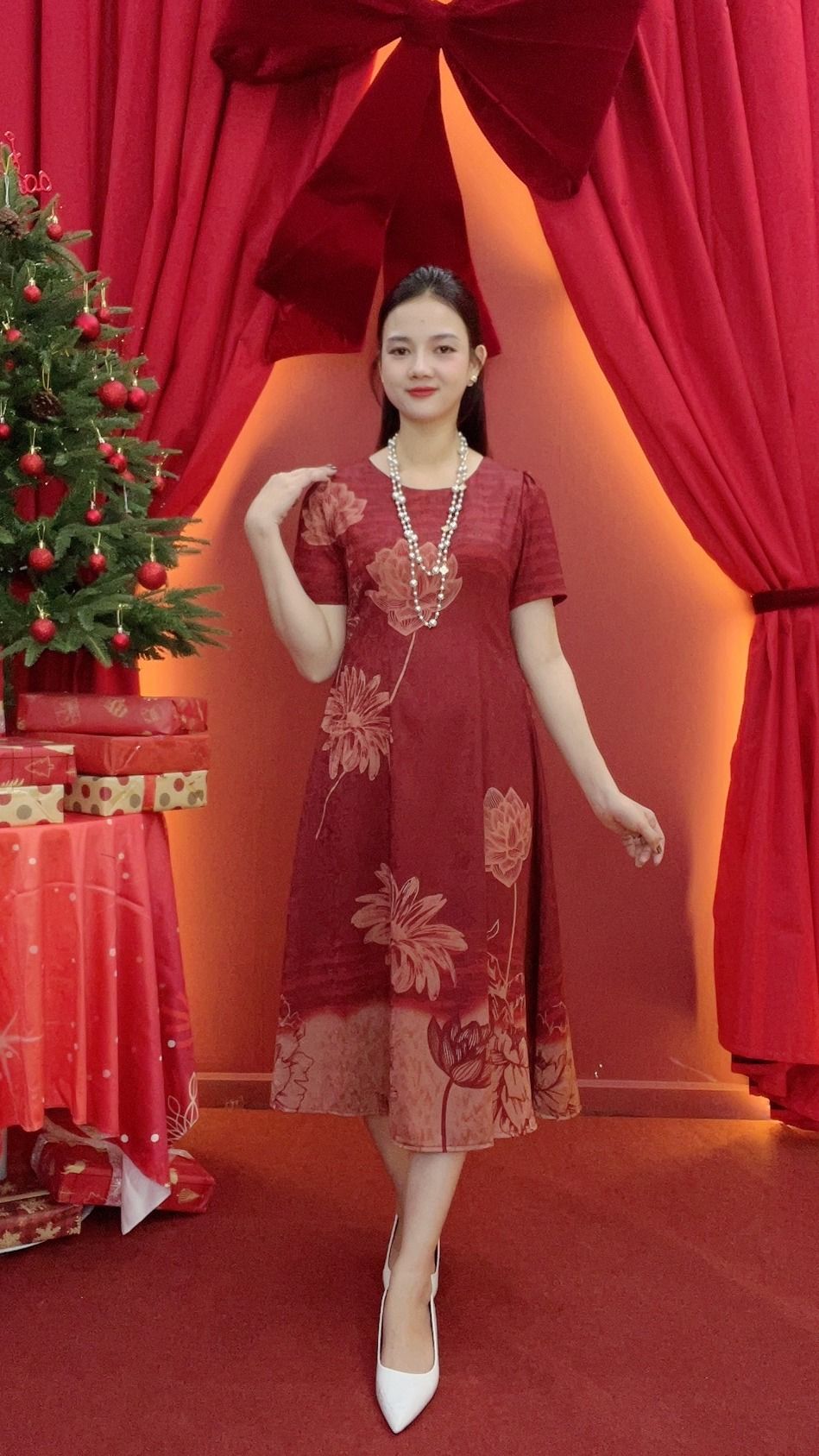 Đầm suông xòe - Cổ tròn tay ngắn - CV - Đỏ hoa - TTV2021