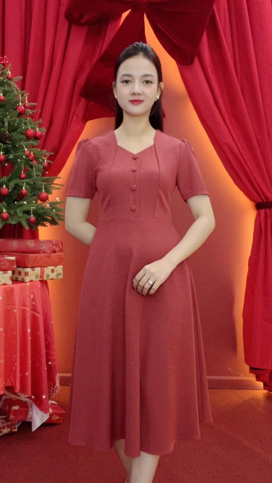 Đầm xòe - Cổ vuông tim kết nút tay ngắn - CD - Đỏ Gạch - TTV2022