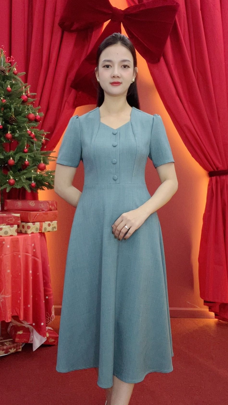 Đầm xòe - Cổ vuông tim kết nút tay ngắn - CD - Xanh - TTV2022