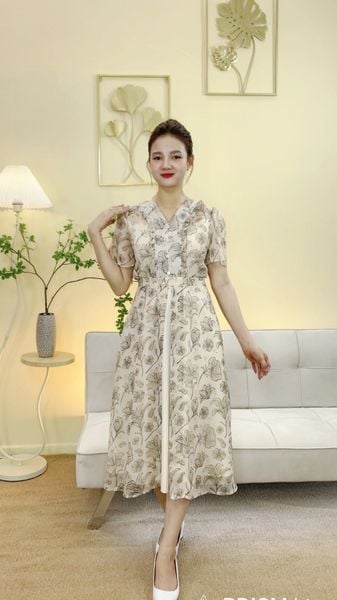 Đầm xòe - Cổ tim bèo kết nút tay ngắn - CV -  Kem hoa - TTV2050