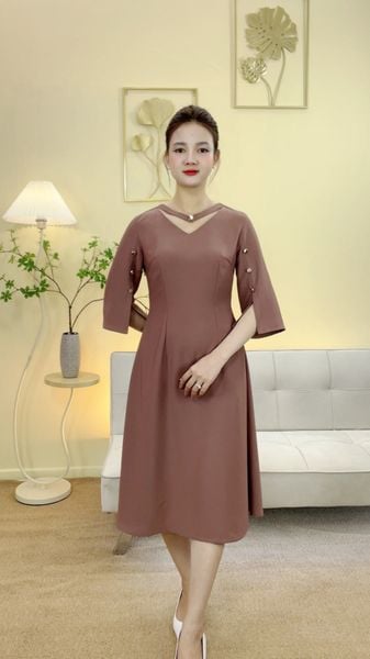 Đầm suông xòe - Cổ tim tay xẻ kết nút - CD - Nâu cafe - TTV2056