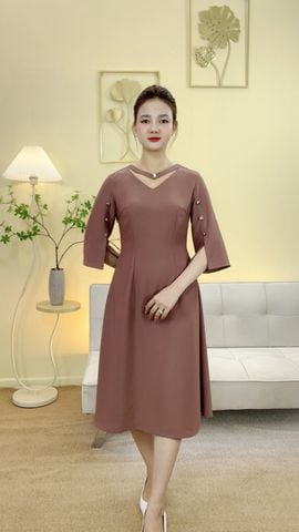 Đầm suông xòe - Cổ tim tay xẻ kết nút - CD - Nâu cafe - TTV2056