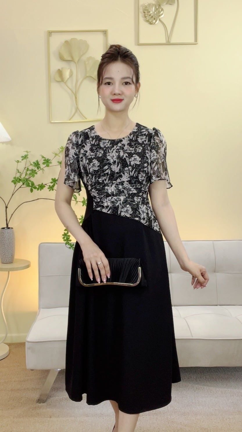 Đầm form A - Cổ tròn tay xẻ - CV - Đen hoa - TTV2062