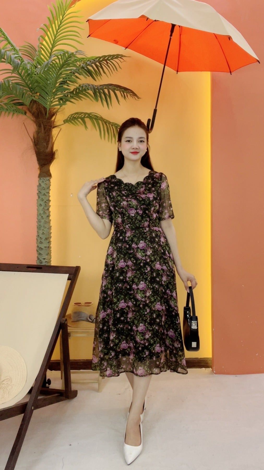 Đầm xòe - Cổ sóng nước tay lỡ - CV - Đen hoa tím - TTV2064
