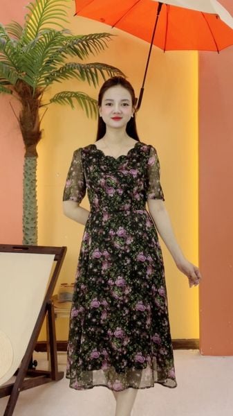 Đầm xòe - Cổ sóng nước tay lỡ - CV - Đen hoa tím - TTV2064