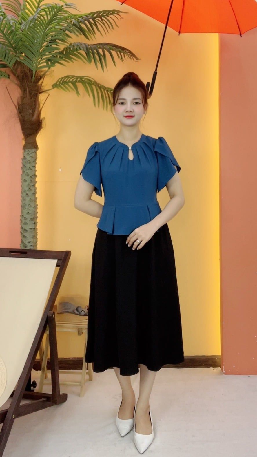 Đầm xòe - Cổ tròn đính ngọc trai tay búp - CV - Xanh cổ vịt - TTV2074