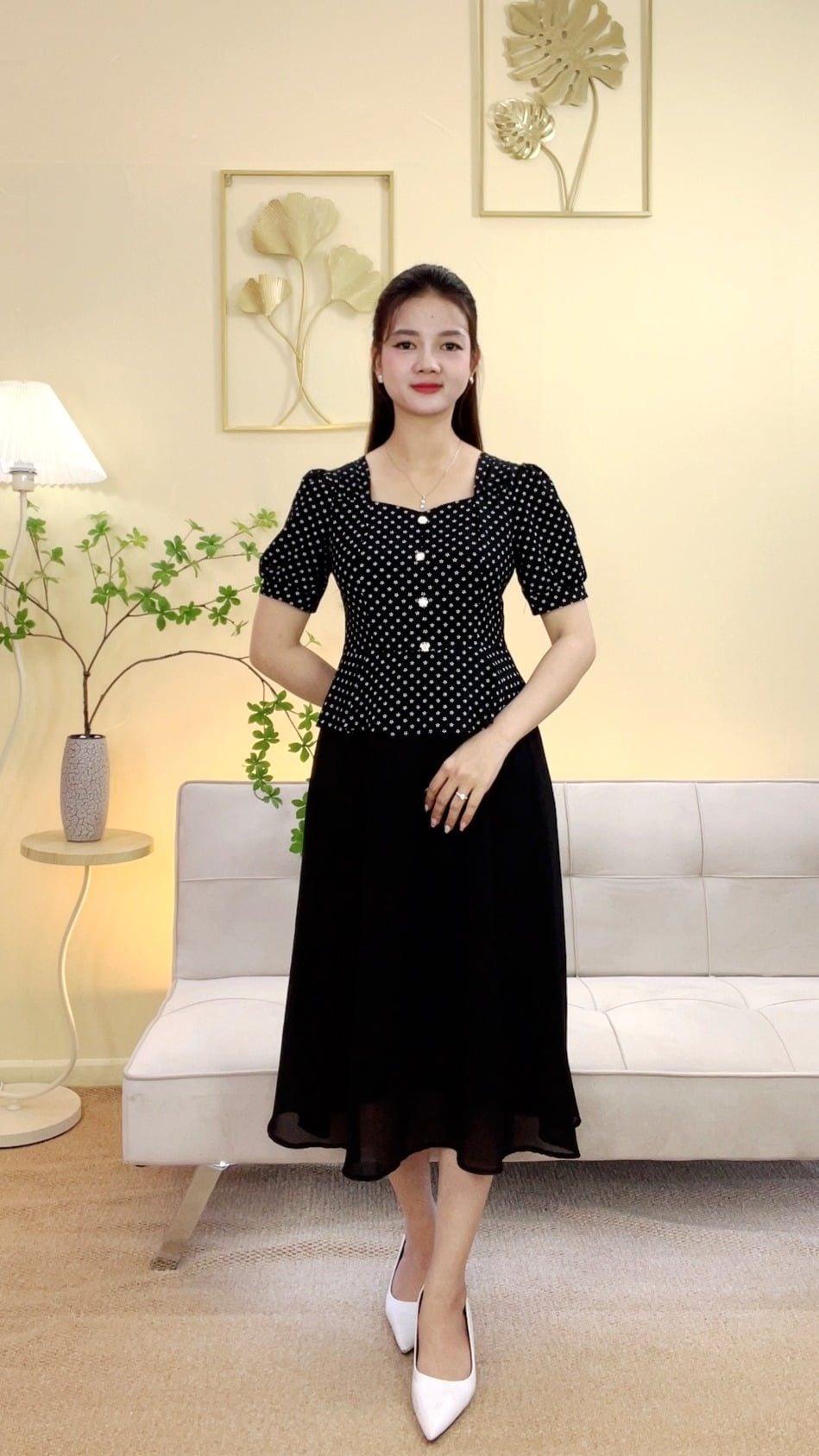 Đầm xòe - Cổ vuông tim kết nút tay ngắn - AH - Đen hoa nhí - TTV2085