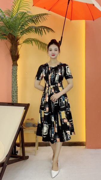 Đầm xòe - Cổ tròn tay ngắn - CT - Đen họa tiết - TTV2090