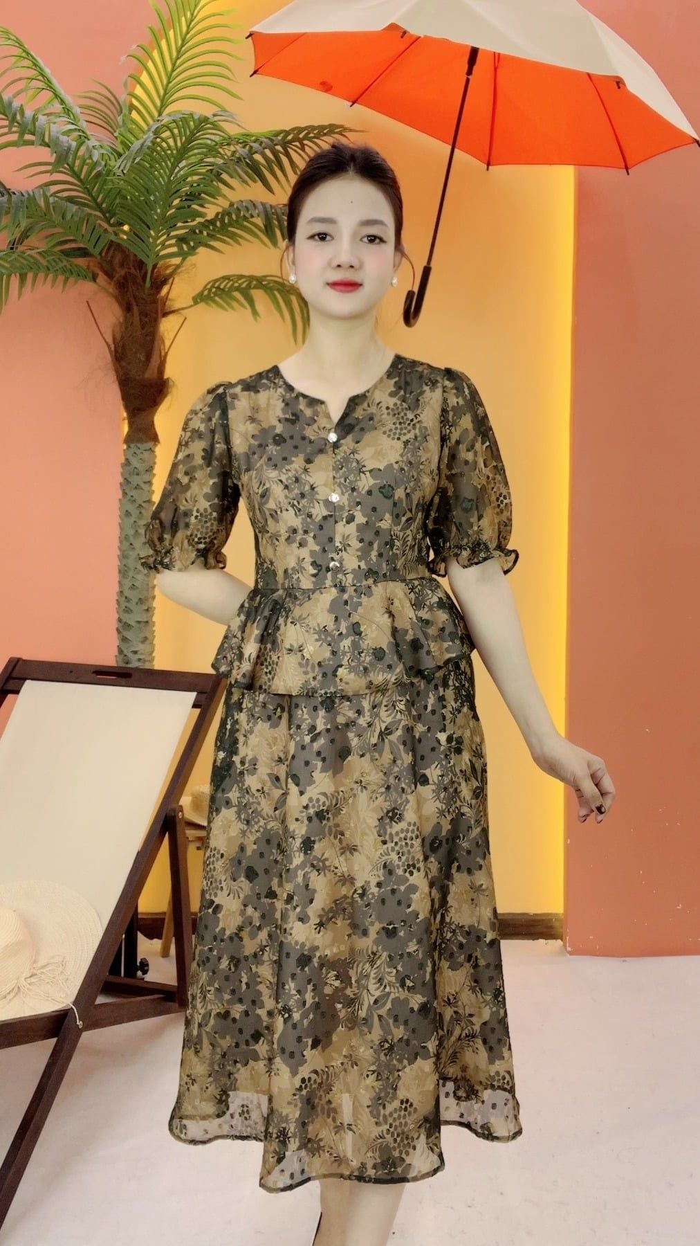 Đầm xòe - Cổ tròn khoét V kết nút tay lỡ - AH - Nâu hoa - TTV2103