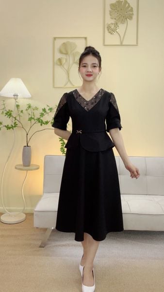 Đầm xòe - Cổ tim tay ngắn - CD - Đen - TTV2109