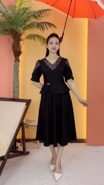 Đầm xòe - Cổ tim tay ngắn - CD - Đen - TTV2109
