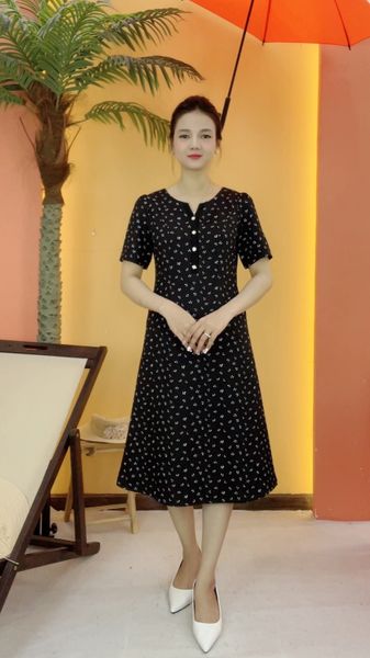 Đầm suông - Cổ tròn khoét V kết nút tay ngắn - CD - Đen hoa nhí - TTV2112