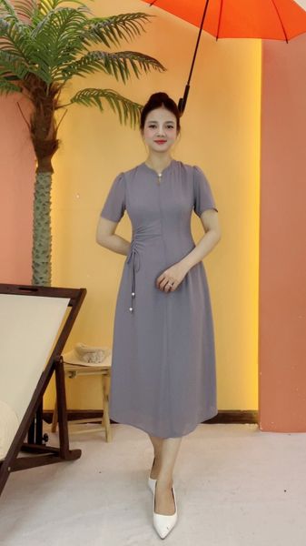 Đầm suông xòe - Cổ tròn kết ngọc tay ngắn - Xám Ghi - TTV2132