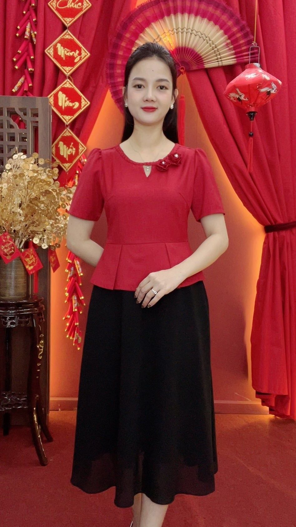 Đầm xòe - Cổ tròn khoét V kết hoa tay ngắn - AH - Đỏ - TTV2024