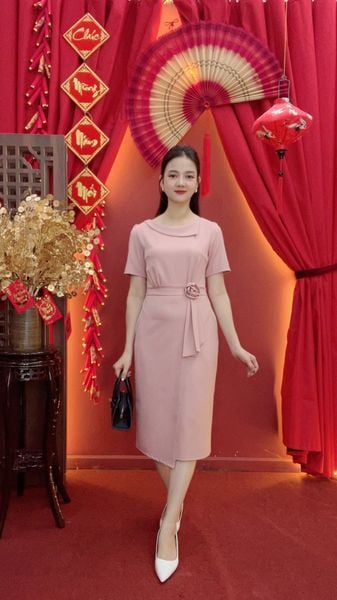 Đầm body - Cổ thuyền tay ngắn kết hoa - CD - Hồng dâu - TTV2028