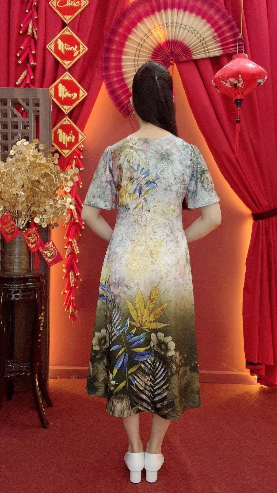 Đầm suông xòe - Cổ tim tay loe - CD - Ghi ánh bạc họa tiết - TTV2035