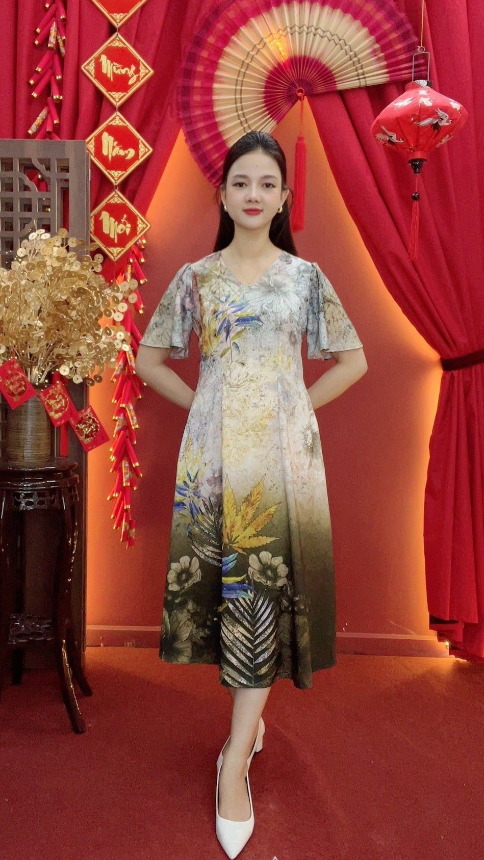 Đầm suông xòe - Cổ tim tay loe - CD - Ghi ánh bạc họa tiết - TTV2035