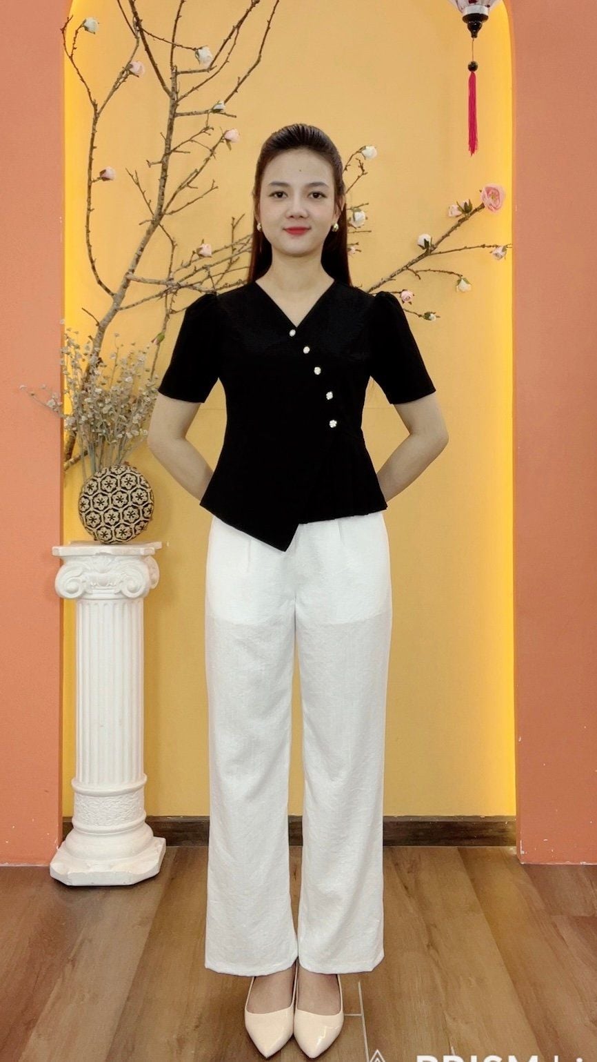 Áo - Cổ tim kết nút tay ngắn - CT - Đen - TTV1951