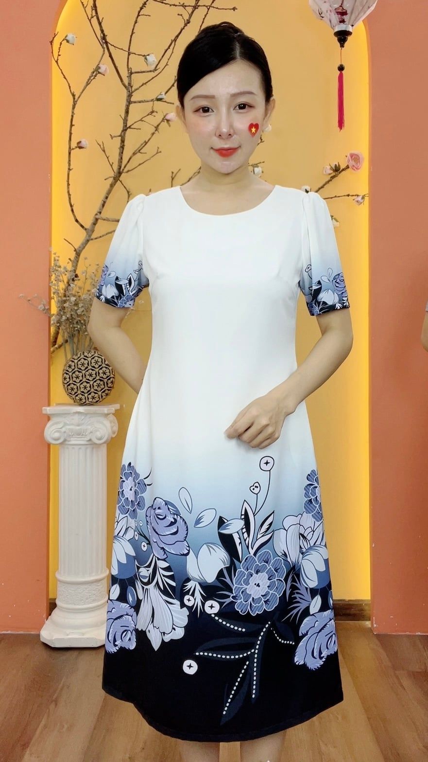 Đầm suông - Cổ tròn tay ngắn - CD - Trắng hoa - TTV1954