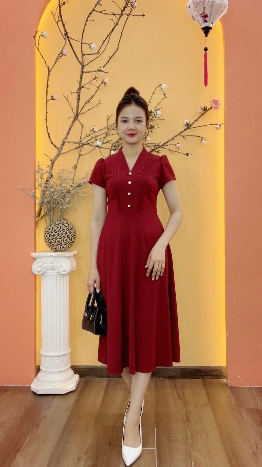 Đầm xòe - Cổ V kết nút tay ngắn - CD - Đỏ đô - TTV1979