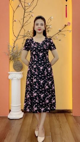 Đầm xòe 8 mảnh - Cổ tim sóng nước tay ngắn - CD - Đen hoa hồng - TTV1948