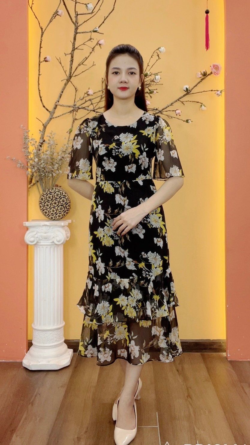Đầm form A đuôi cá - Cổ tròn tay lỡ - AH - Đen hoa trắng - TTV1950