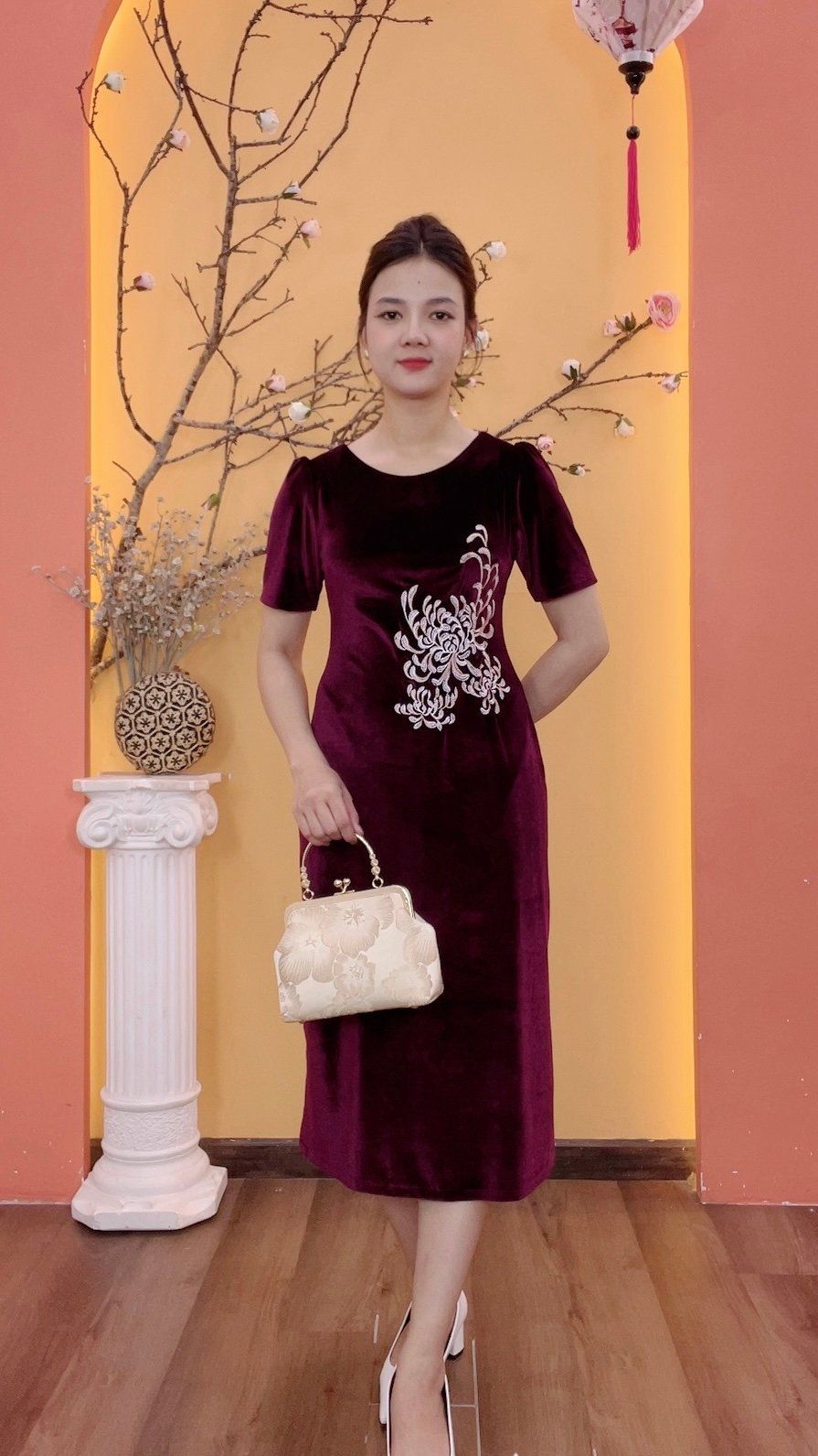 Đầm suông - Cổ tròn tay ngắn thêu hoa - CT - Tím - TTV1969