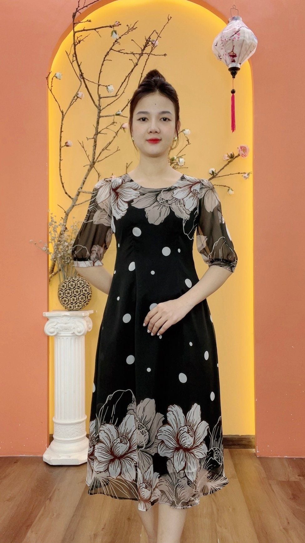 Đầm suông xòe - Cổ tròn tay lỡ - CT - Đen chấm bi hoa - TTV1983